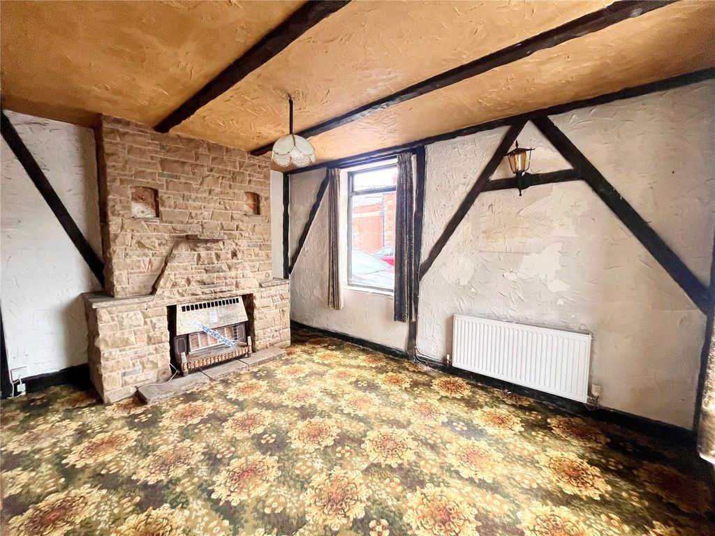 Property photo 2 of 15 Picture No. 12