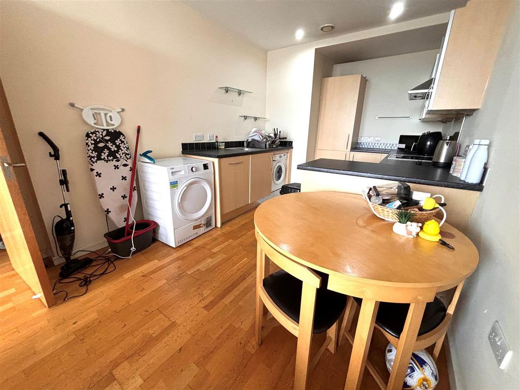 Property photo 2 of 9 2.Jpg