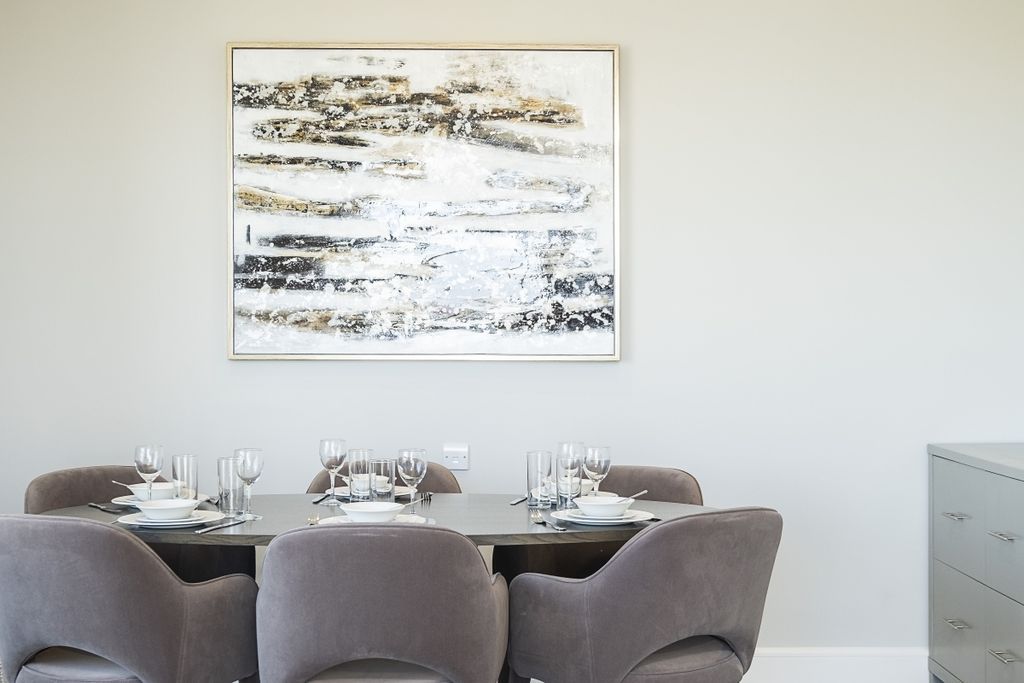 Property photo 3 of 22 Dining Area