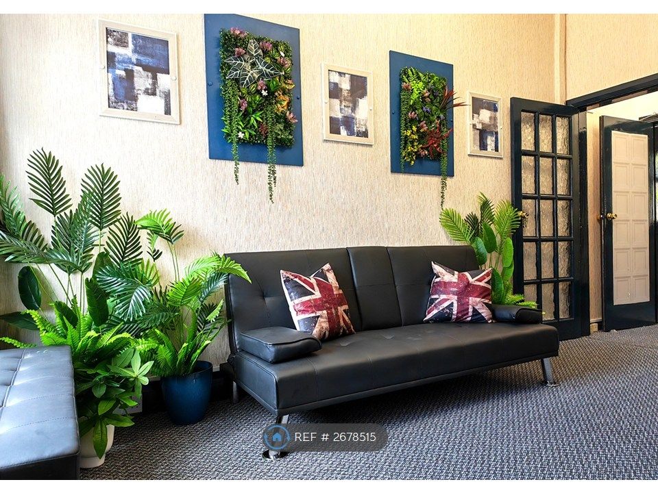 Property photo 3 of 15 Shared Sitting Room