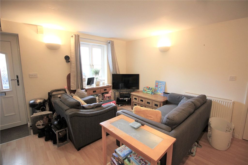 Property photo 3 of 7 Picture No. 05