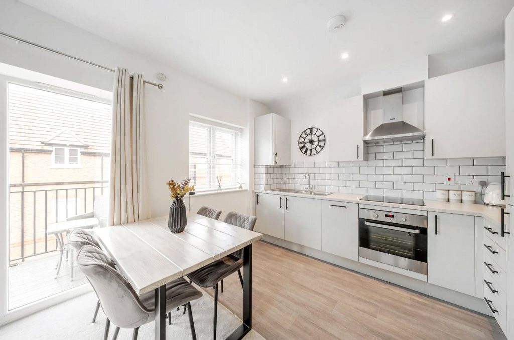 Property photo 2 of 8 Picture No. 03