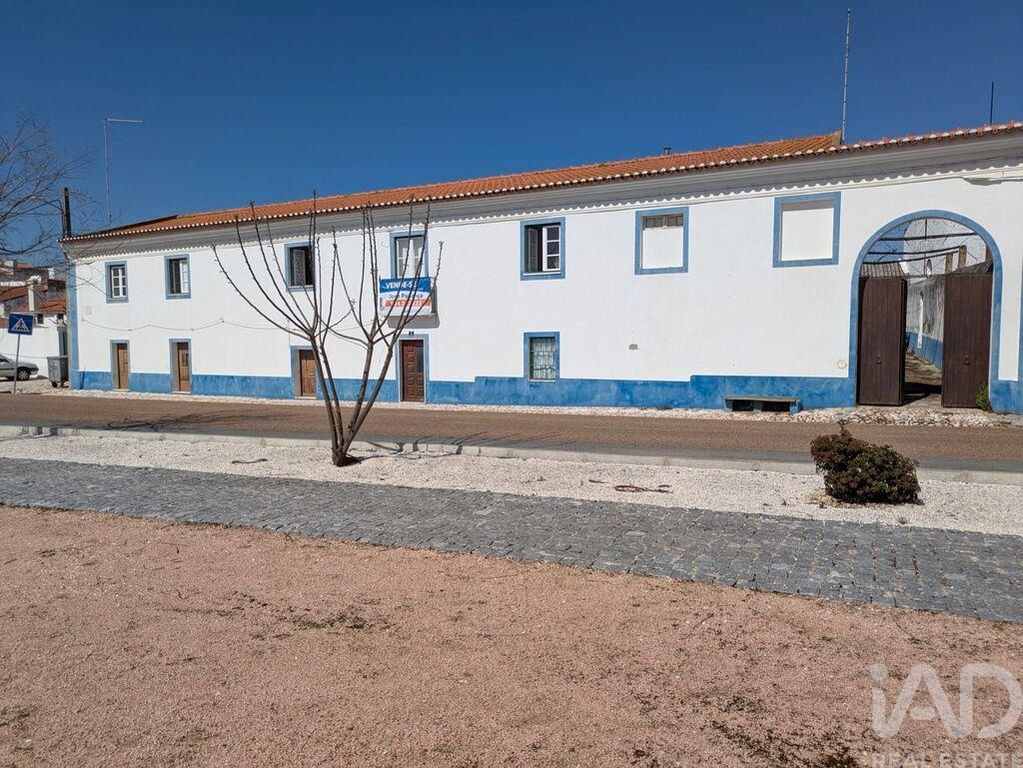 Property photo 1 of 31