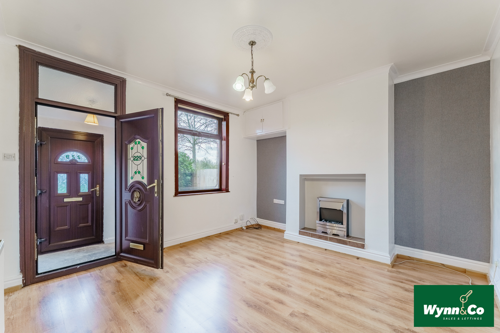 Property photo 3 of 19 Living Room