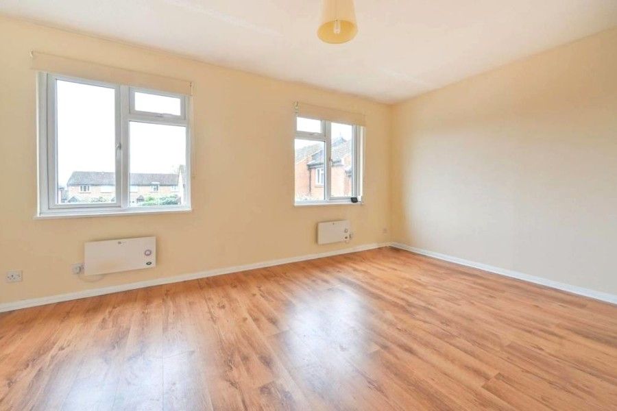 Property photo 2 of 7