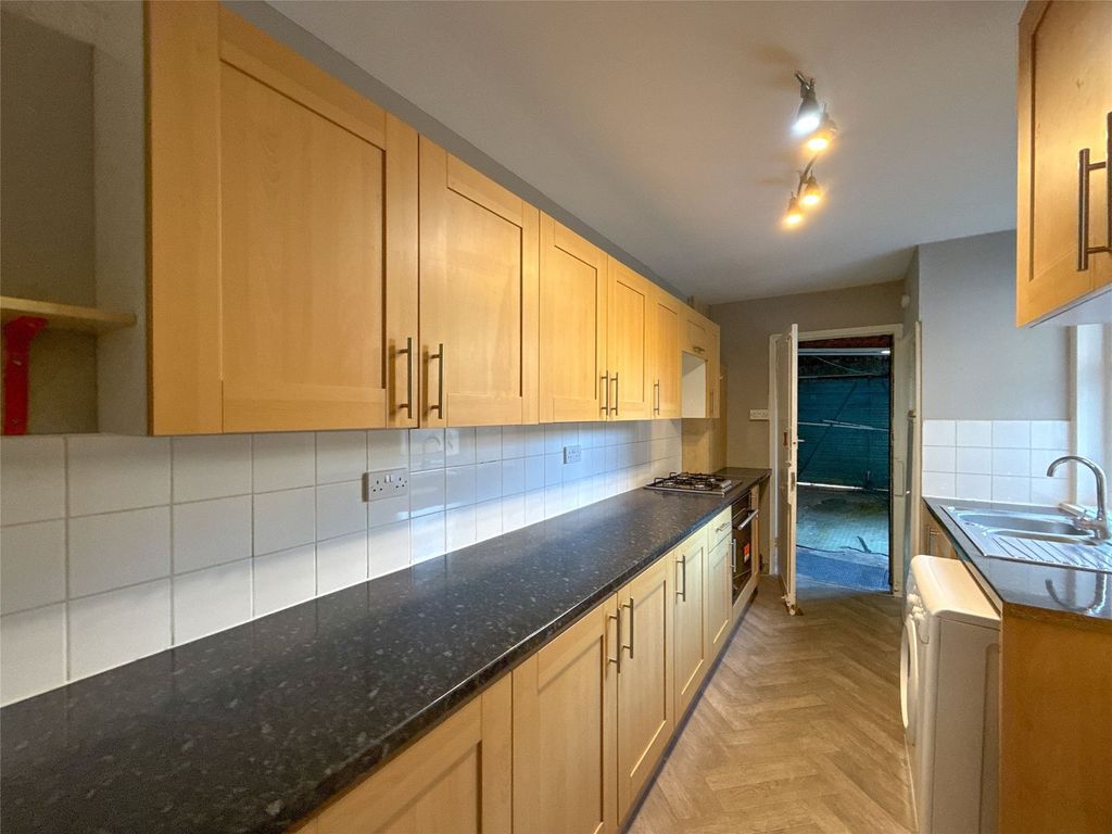 Property photo 2 of 12 Kitchen