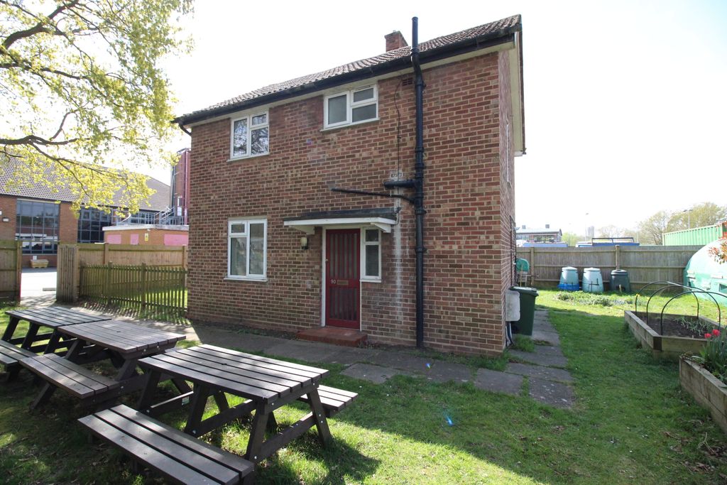 Property photo 1 of 8