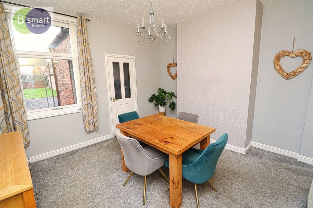 Property photo 3 of 14 Img_2022