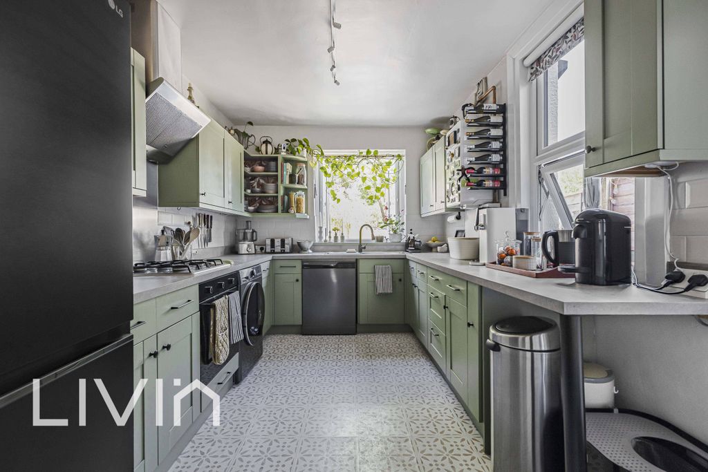 Property photo 1 of 33 025A7965