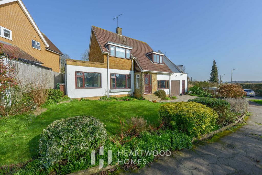 Property photo 2 of 26