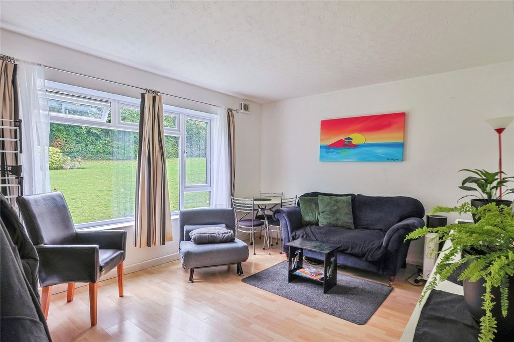 Property photo 2 of 22 Picture No. 37