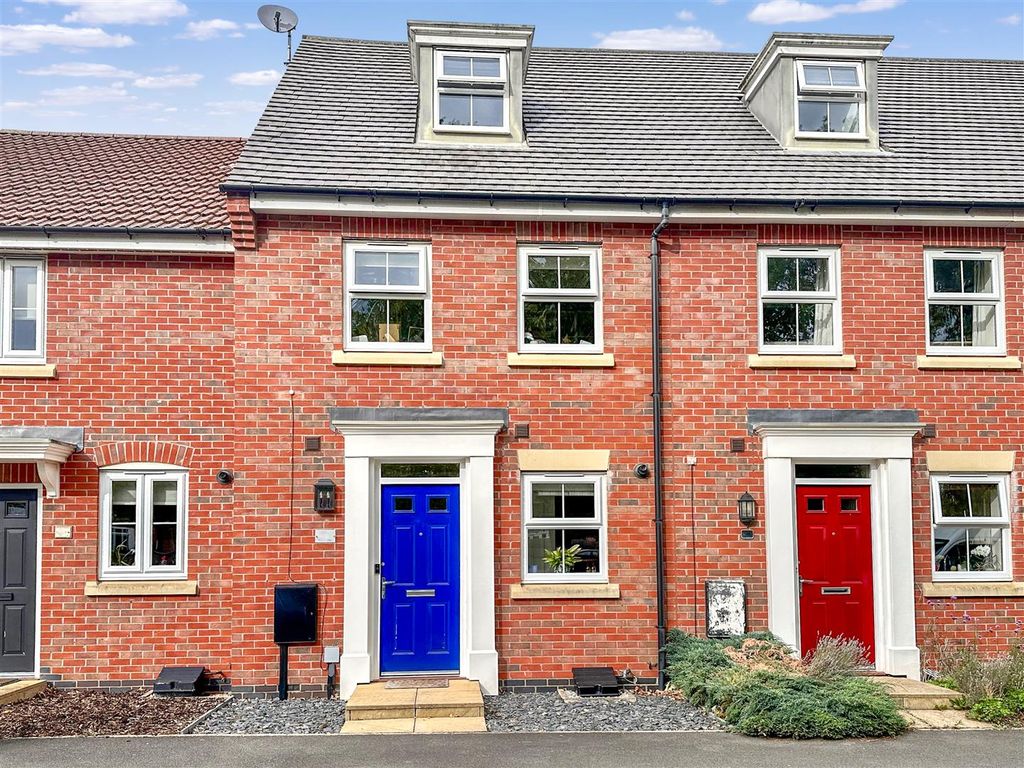 Property photo 1 of 20 Front Aspect 567