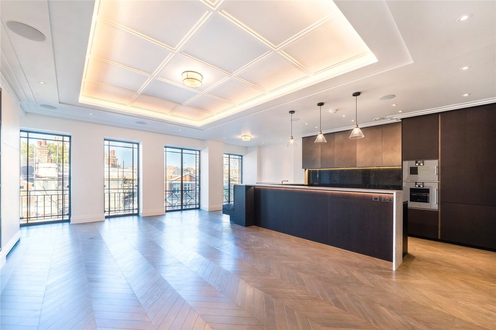 Property photo 1 of 12 Reception