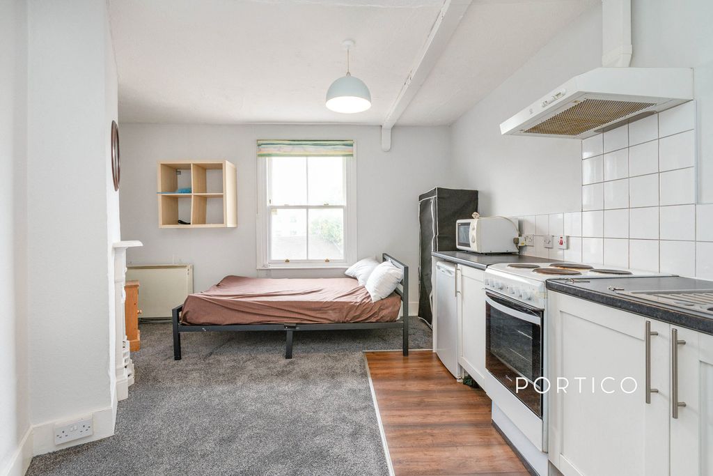 Property photo 2 of 7 12