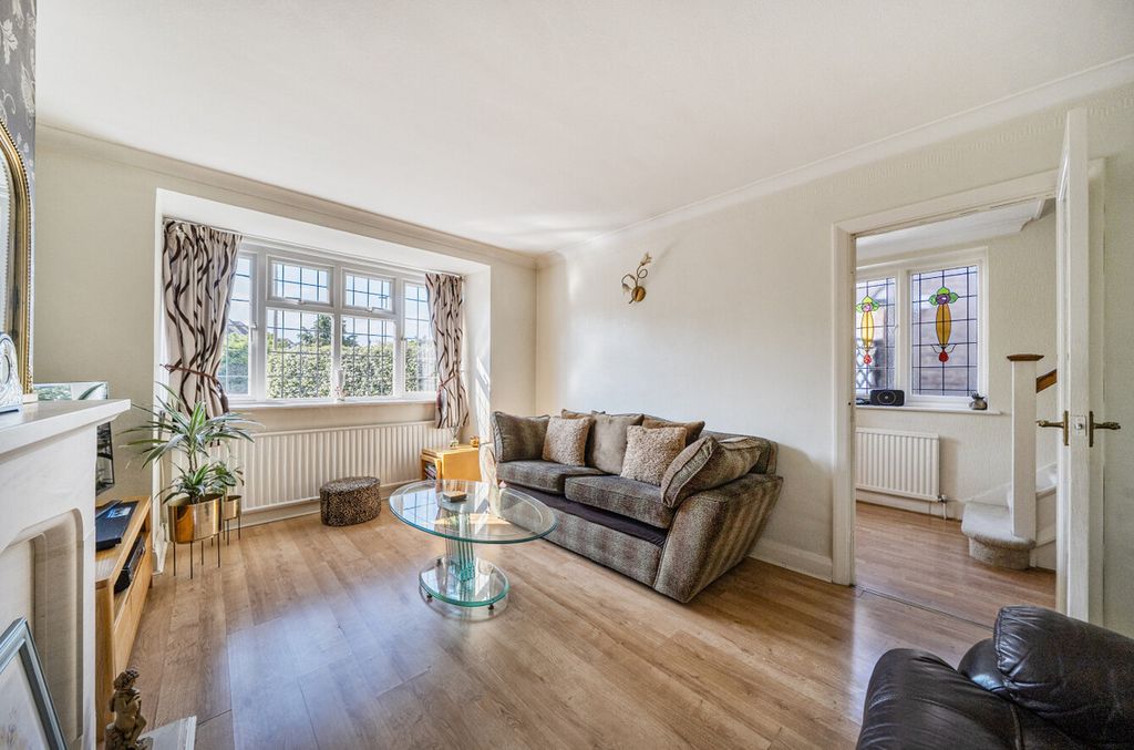 Property photo 2 of 19