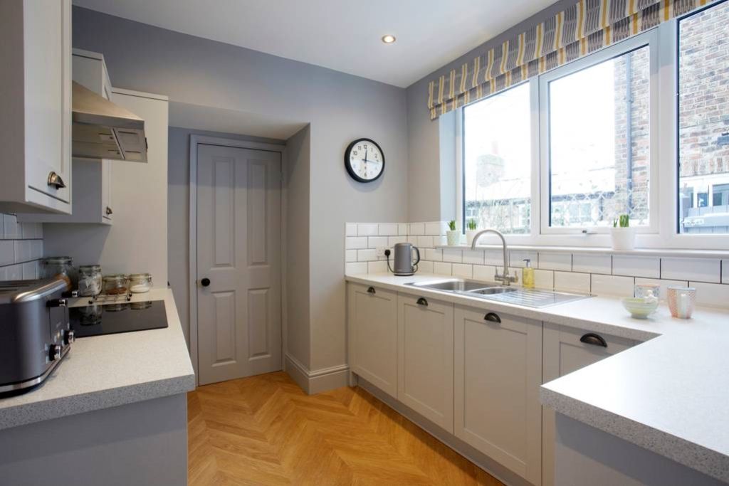 Property photo 3 of 36 Kitchen 1 13.03.18