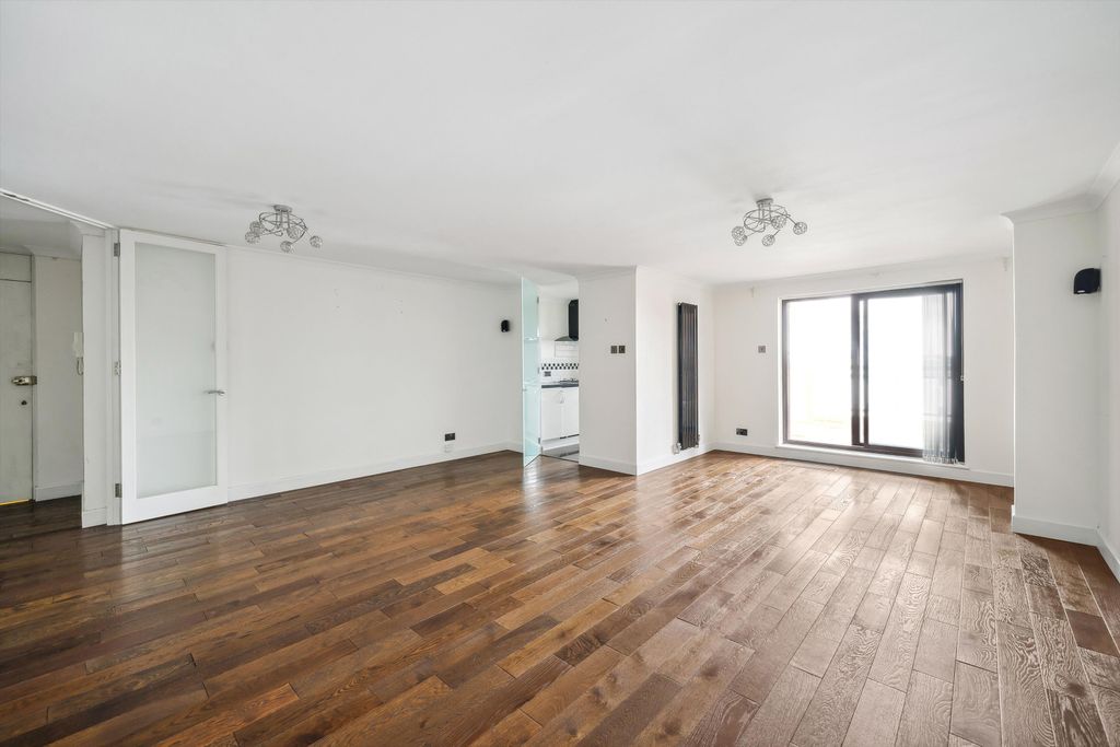 Property photo 1 of 16 Image