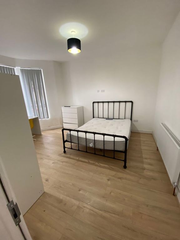 Property photo 3 of 6 Room 1