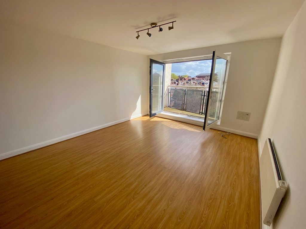 Property photo 2 of 7