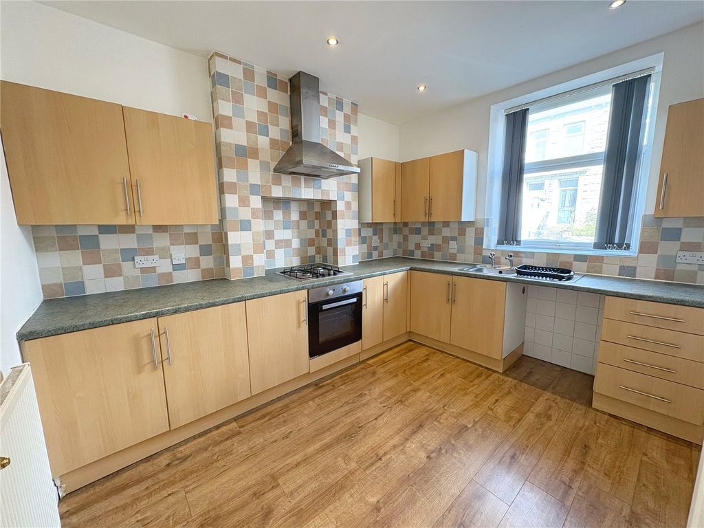 Property photo 3 of 25 Picture No. 37