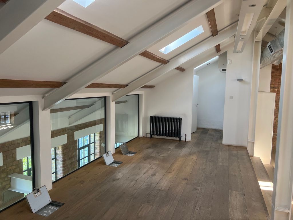Property photo 3 of 4