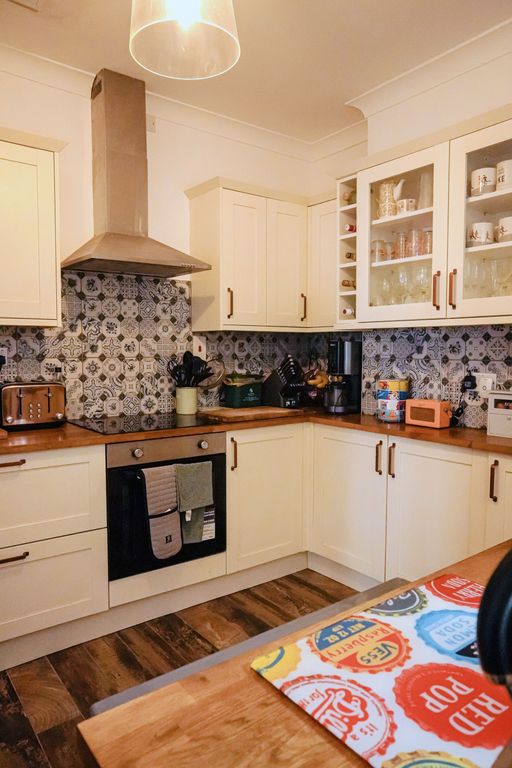 Property photo 3 of 12