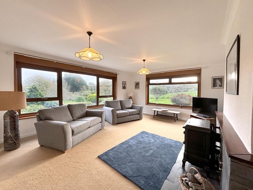 Property photo 3 of 44 Image00016.Jpg
