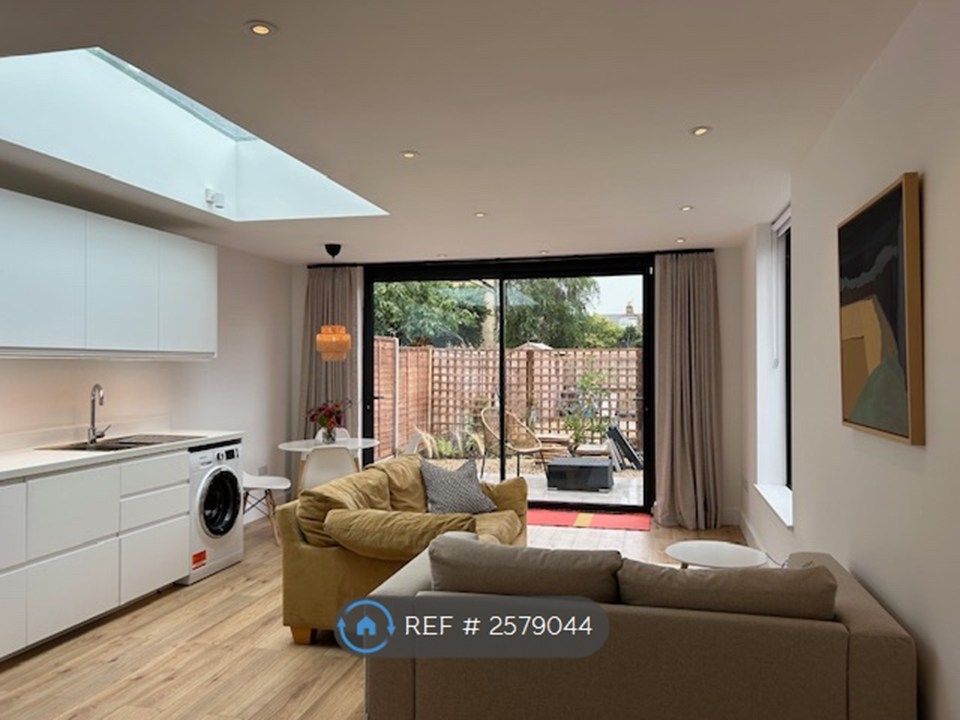 Property photo 2 of 14 Open Plan Kitchen Dining Room Longe