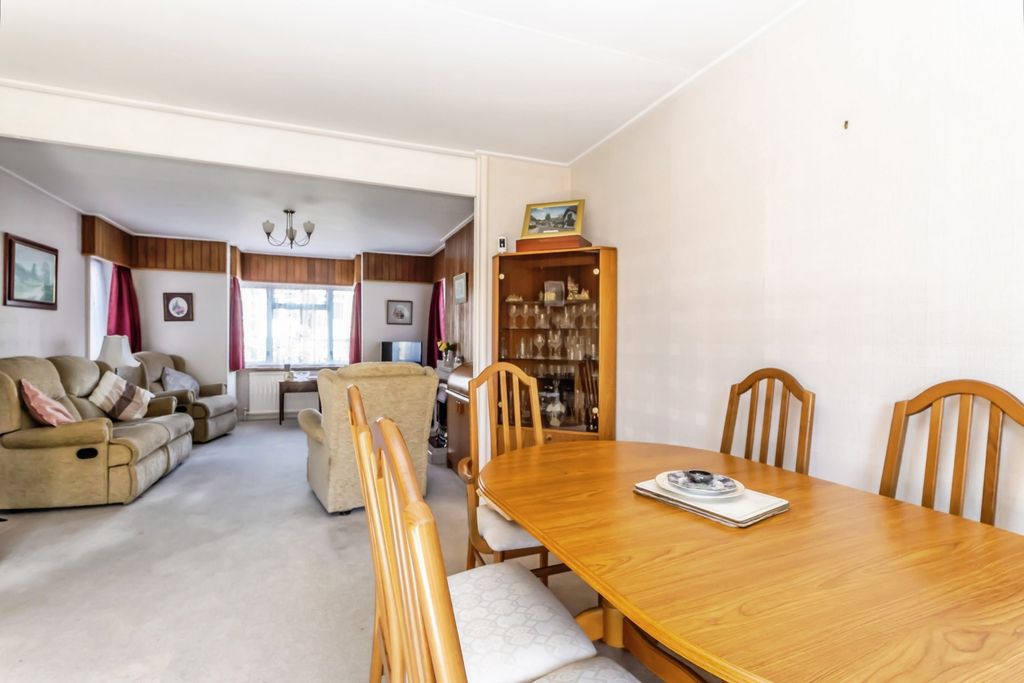 Property photo 3 of 16 Pbox-Img.Jpg