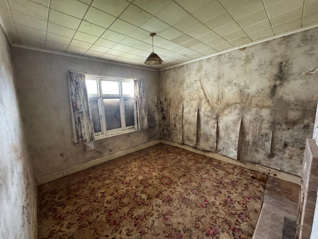Property photo 2 of 15 Dining Room