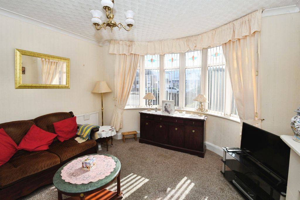Property photo 3 of 17