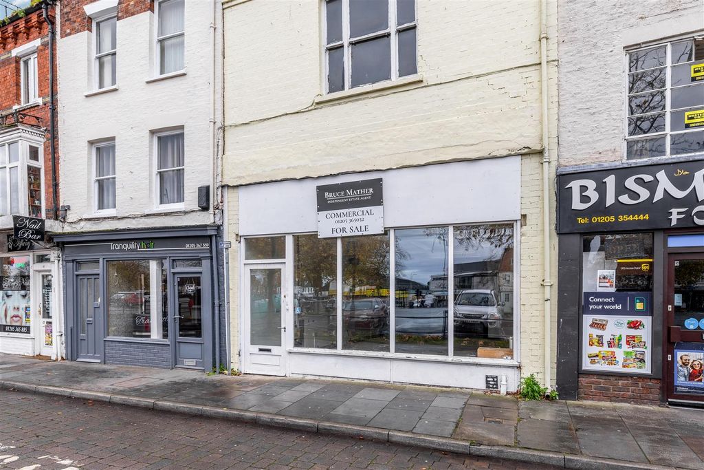 Property photo 1 of 12 37 Wide Bargate (Boston)-3.Jpg