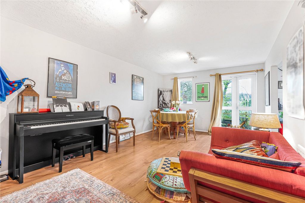 Property photo 3 of 11 Picture No. 05