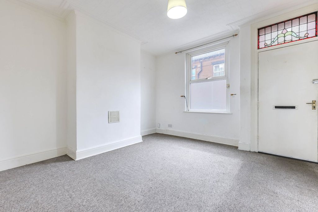 Property photo 2 of 9 Picture No. 04