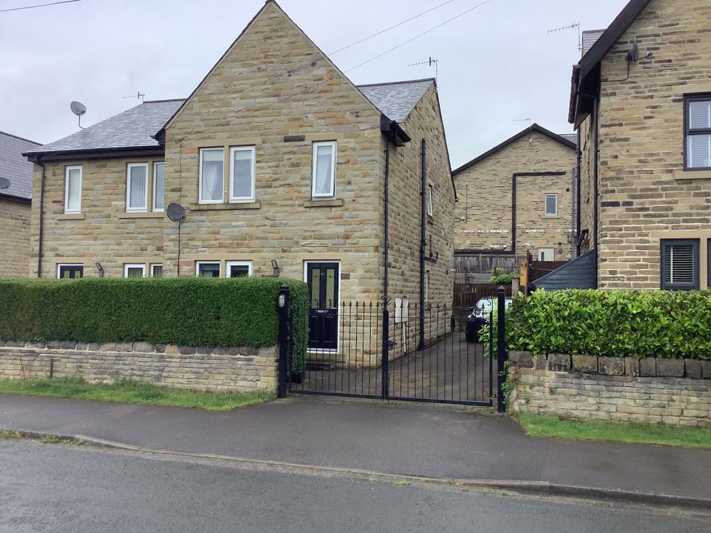 Property photo 1 of 18 Frontage
