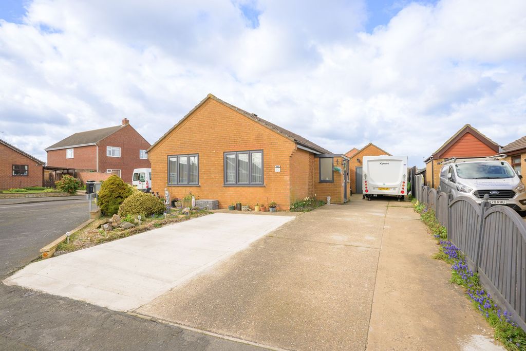 Property photo 1 of 20