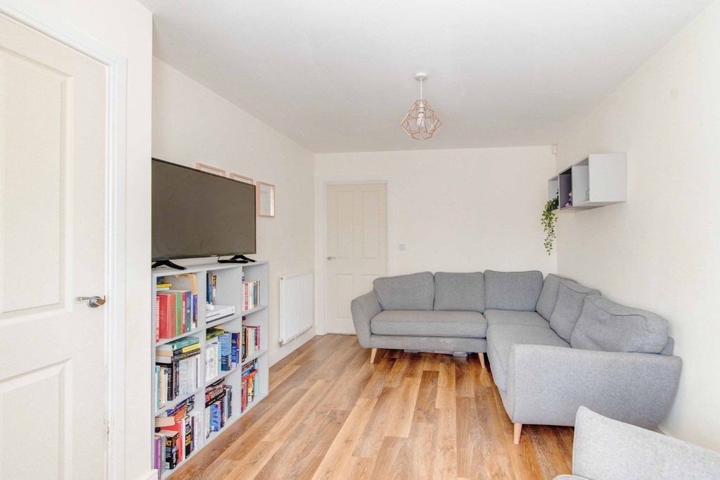 Property photo 3 of 13 Picture No. 09