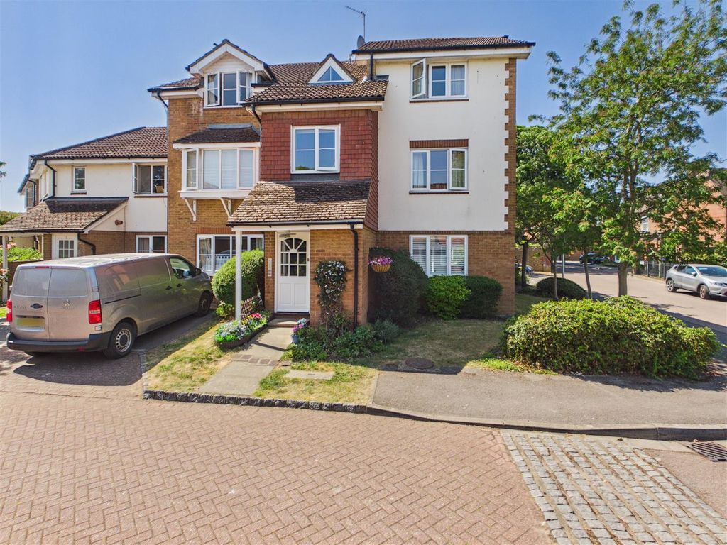 Property photo 1 of 15