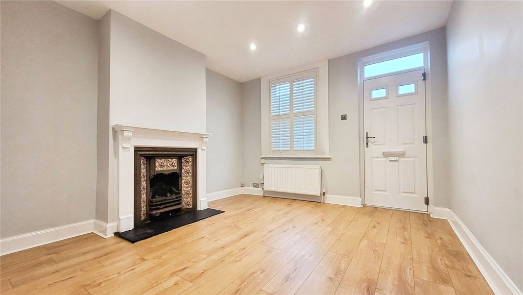 Property photo 1 of 11 Reception Room