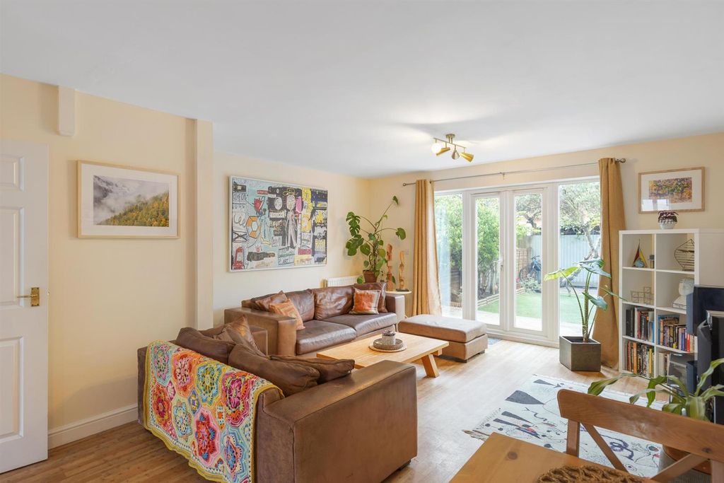 Property photo 1 of 19 Pbck9695.Jpg