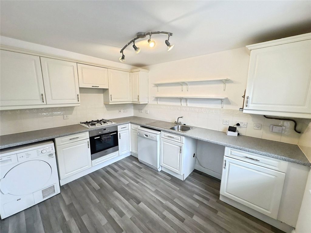 Property photo 2 of 15 Kitchen