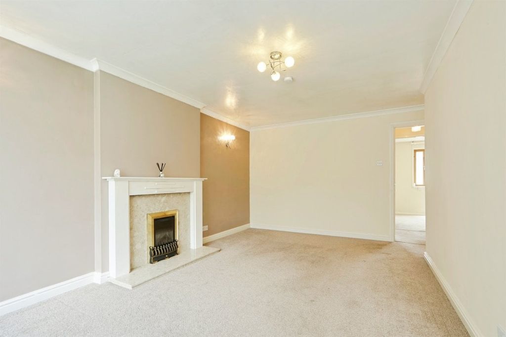 Property photo 2 of 15 Image