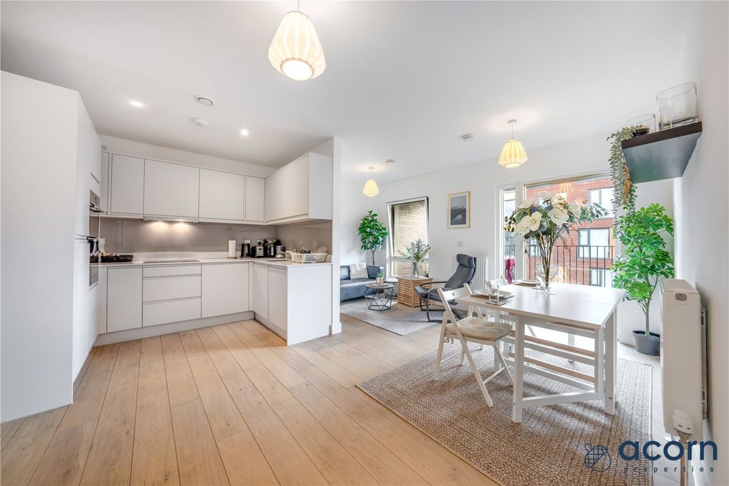 Property photo 2 of 22 Picture No. 08