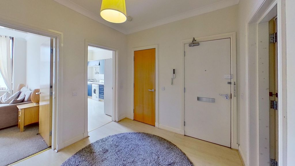 Property photo 2 of 9 Photo 2