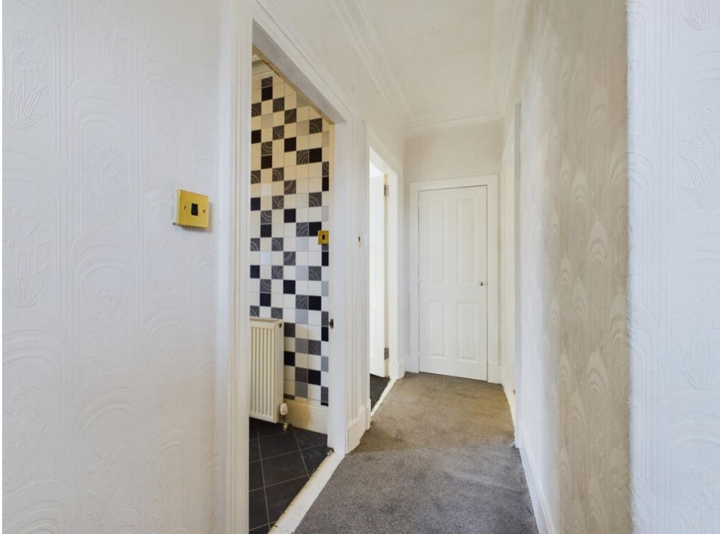 Property photo 2 of 37