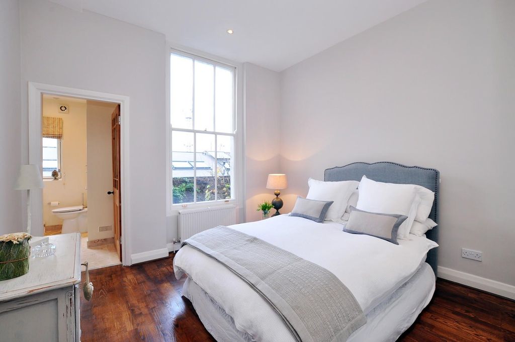 Property photo 2 of 7 1