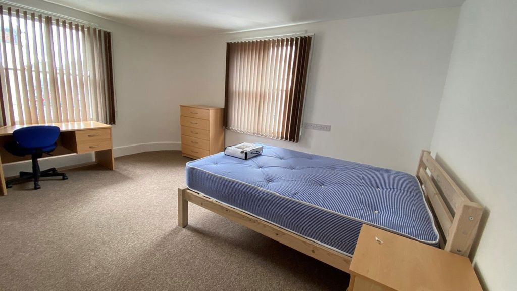 Property photo 1 of 29