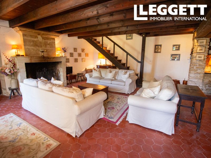 Property photo 2 of 10