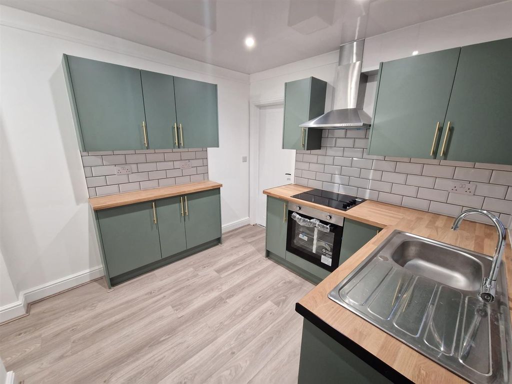 Property photo 3 of 16 Whatsapp Image 2025-11-05 At 16.07.18_36868994.Jpg