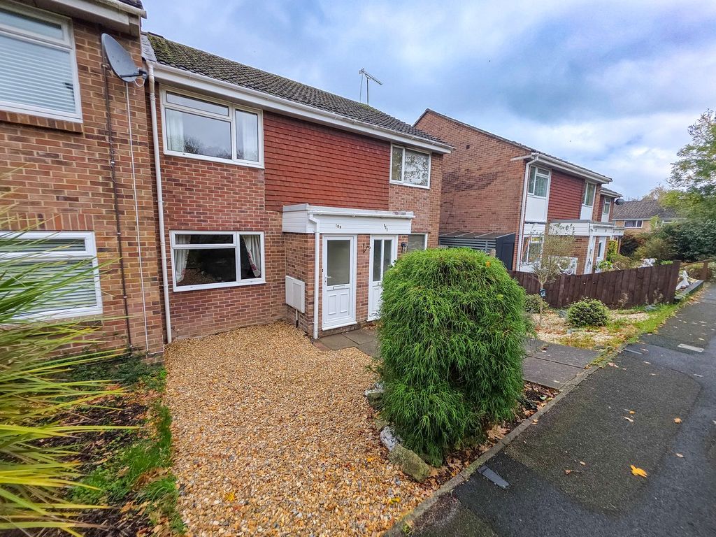 Property photo 2 of 12